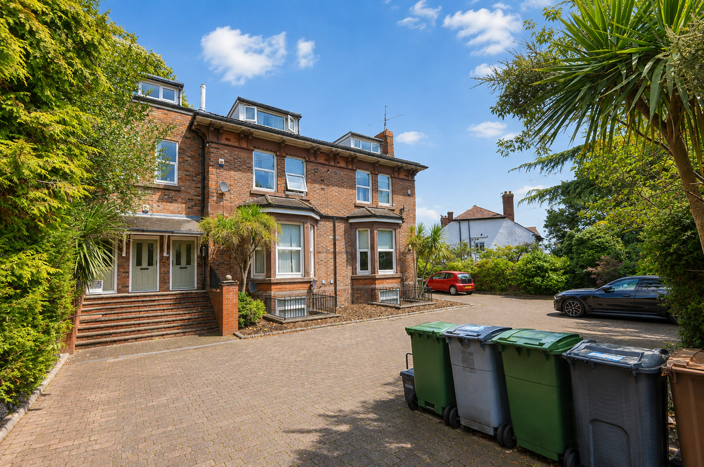 Property photo 1 of 43