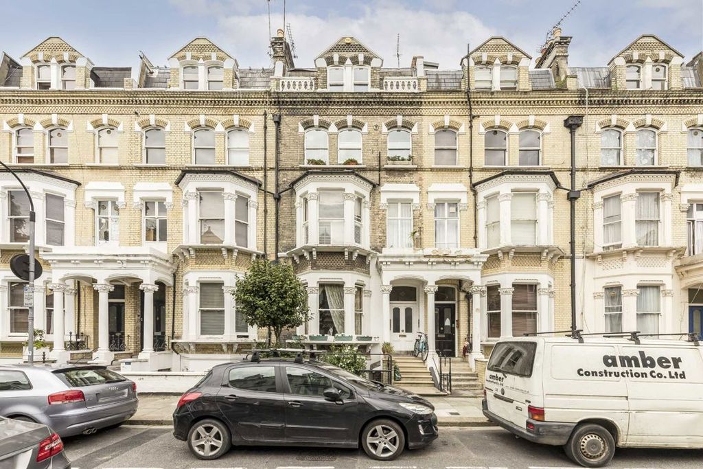 Property photo 1 of 7