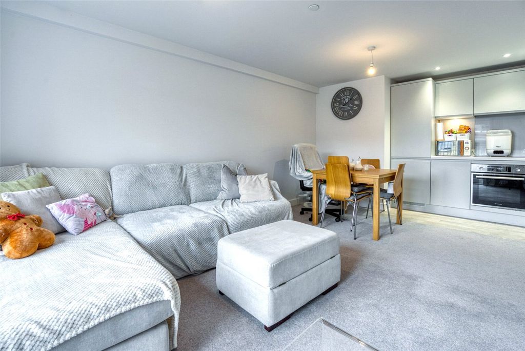 Property photo 2 of 10 Picture No. 03