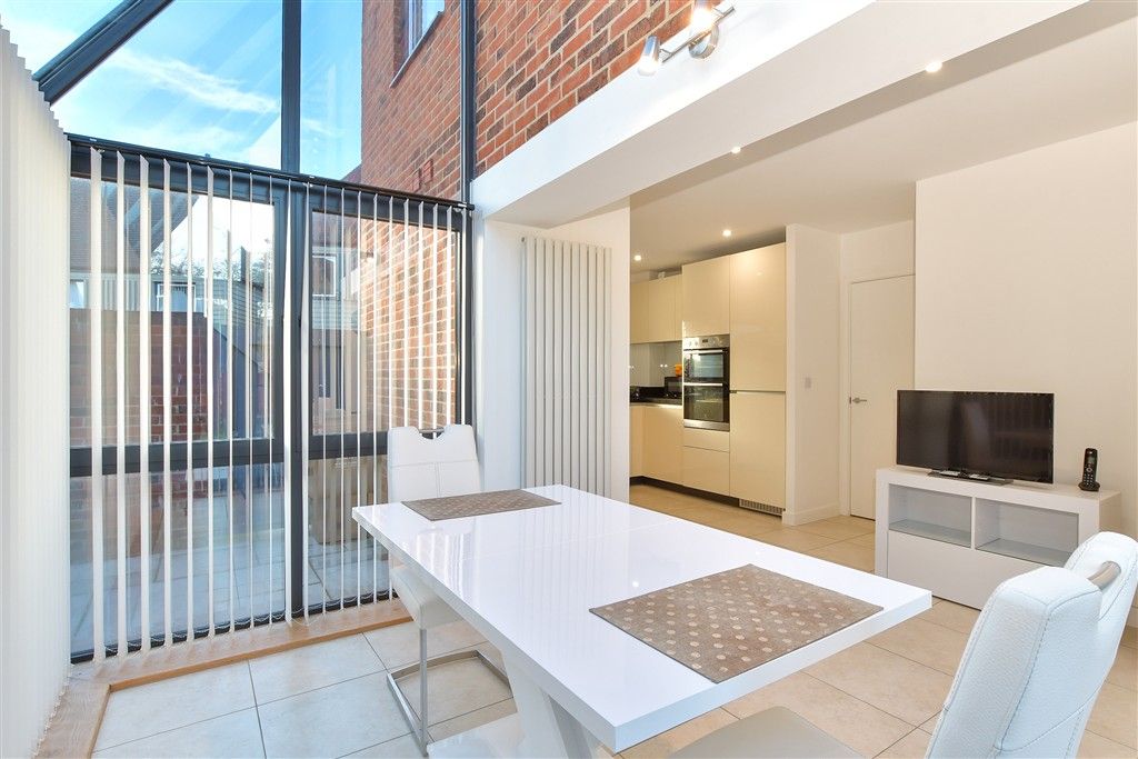 Property photo 3 of 13 Conservatory Area