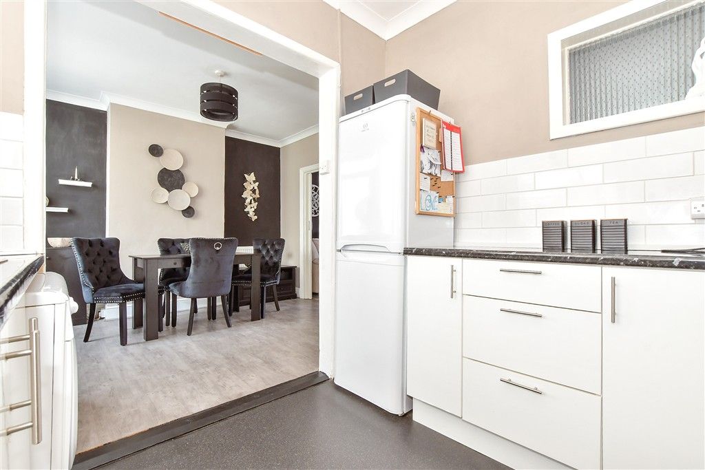 Property photo 2 of 14 Kitchen