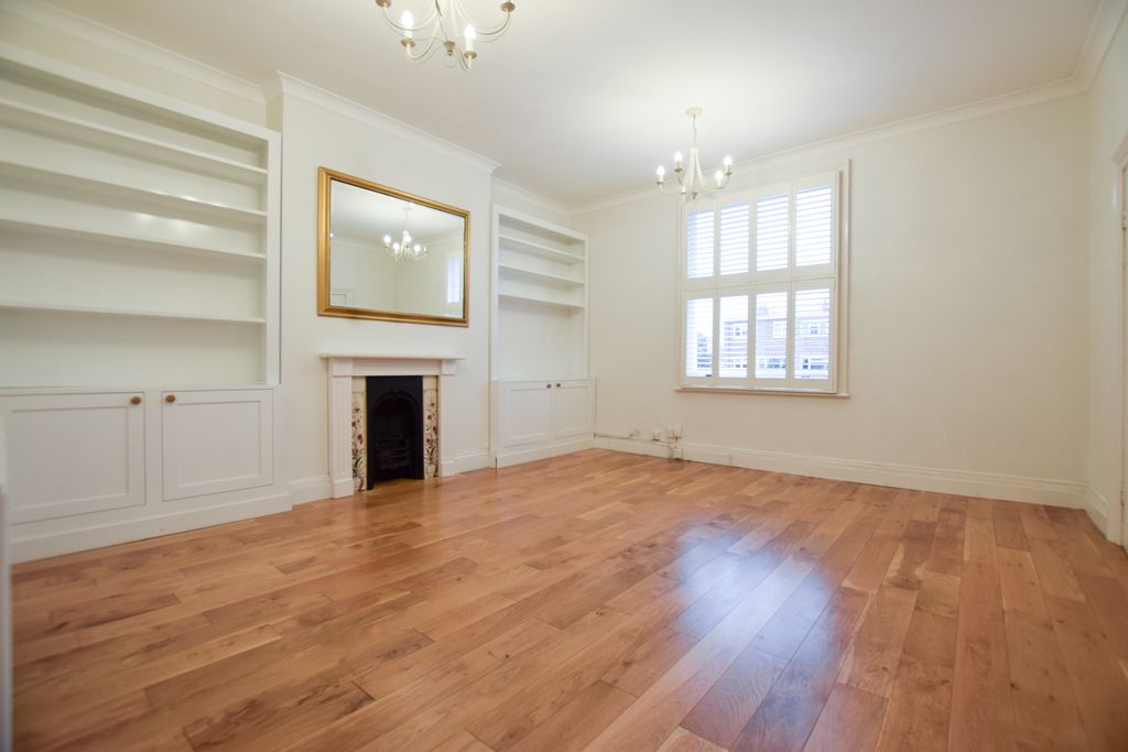 Property photo 3 of 9