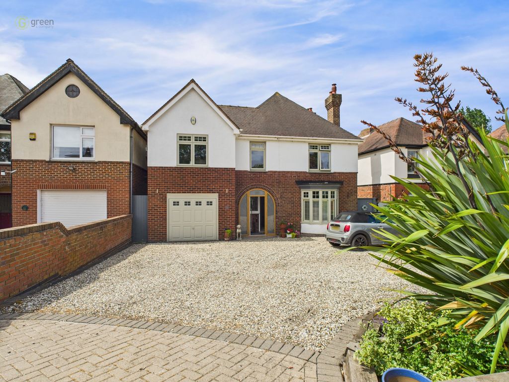 Property photo 1 of 30