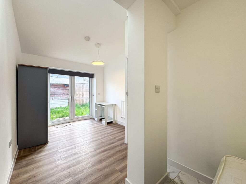 Property photo 3 of 8 Dining Room