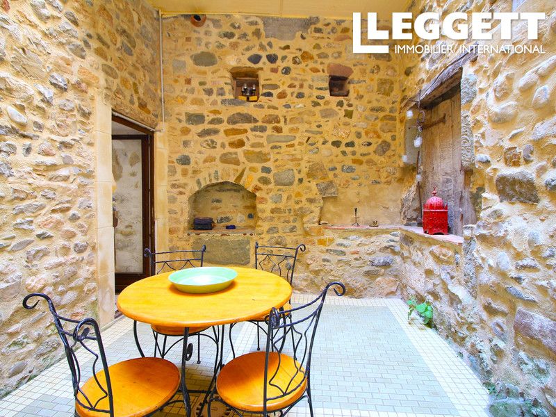 Property photo 3 of 10