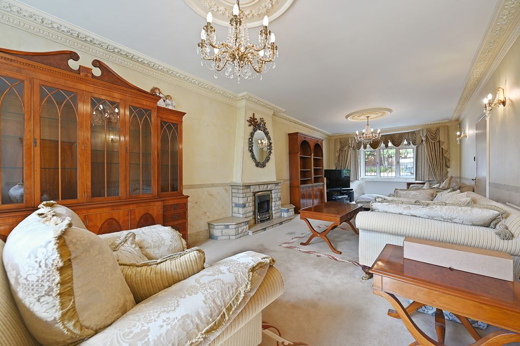 Property photo 3 of 15 12