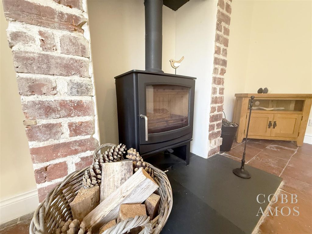 Property photo 2 of 18 Image00011.Jpg