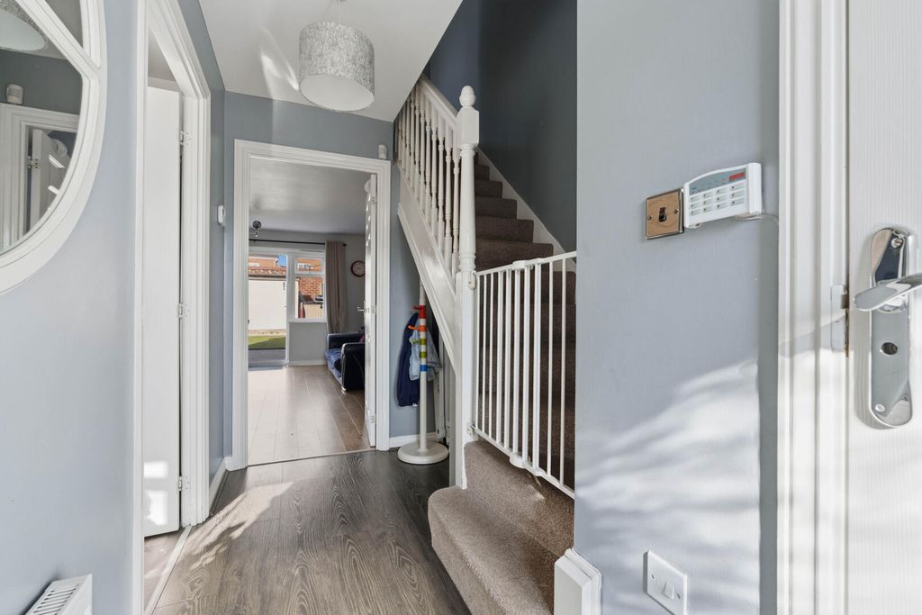 Property photo 2 of 23 Hallway