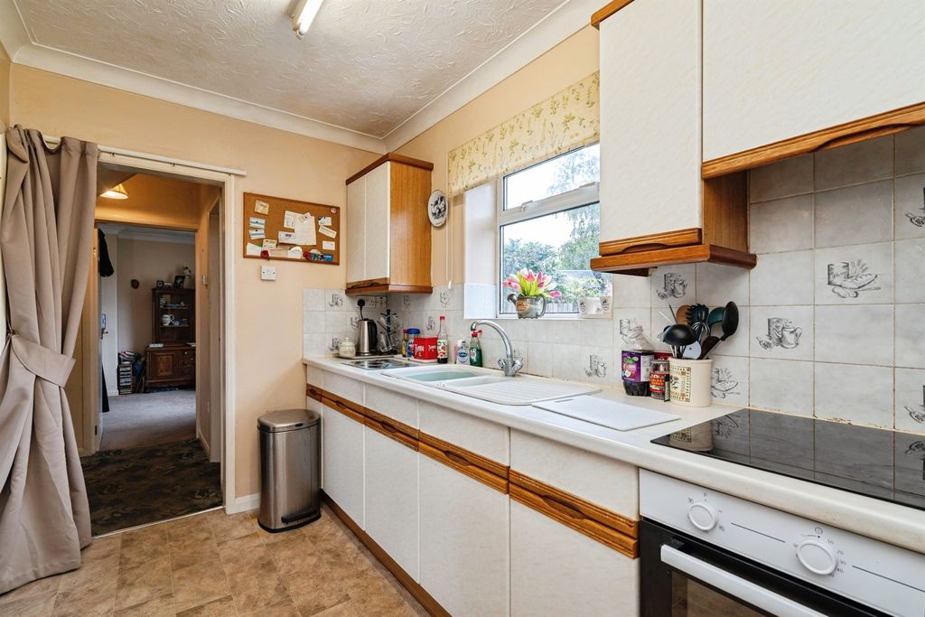 Property photo 2 of 6