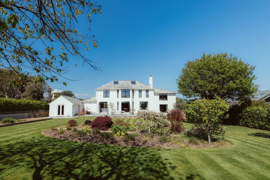Property photo 1 of 39 3427422