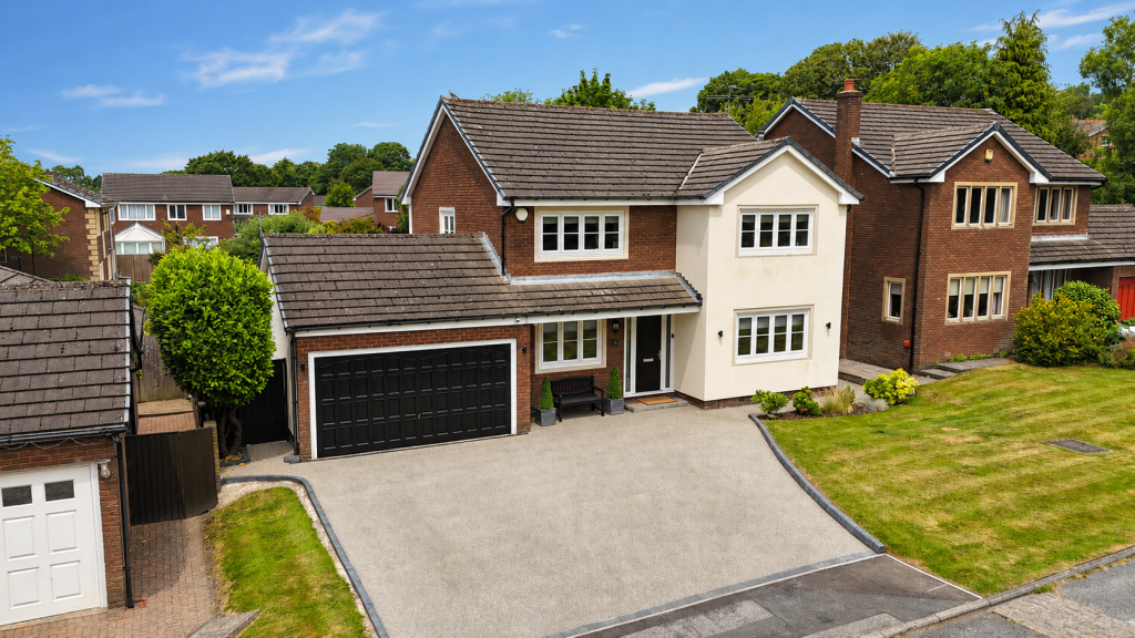 Property photo 2 of 61 3 Mallowdale Close