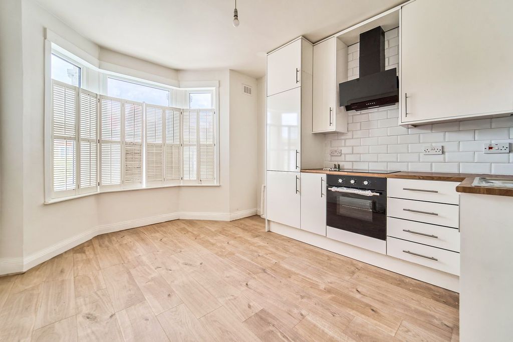 Property photo 1 of 15 Kitchen &amp; Lounge