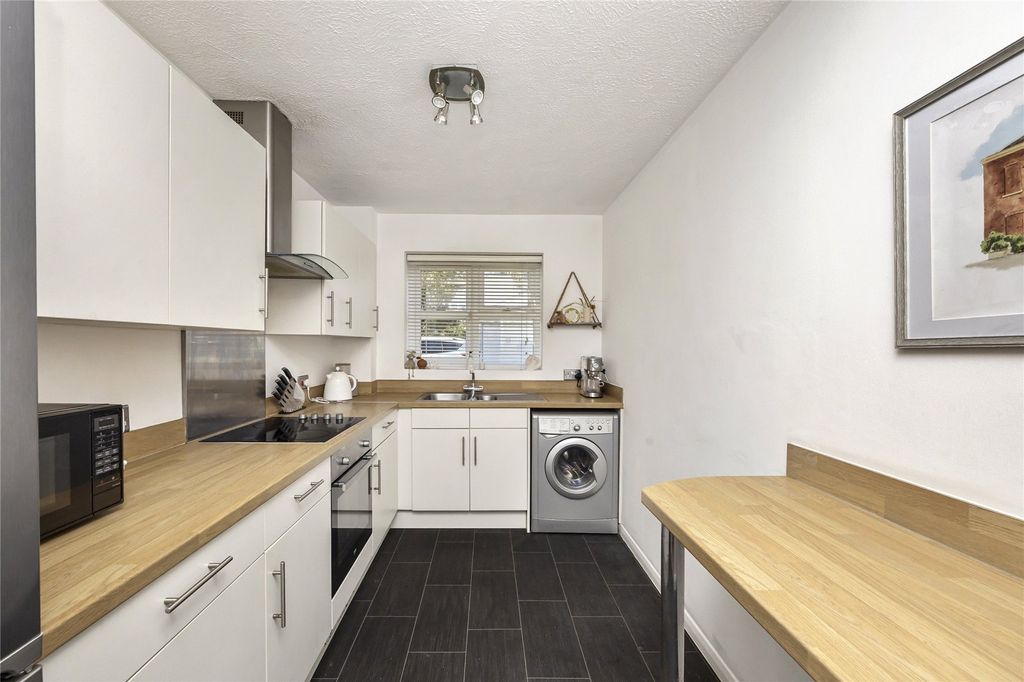 Property photo 2 of 11 Picture No. 07
