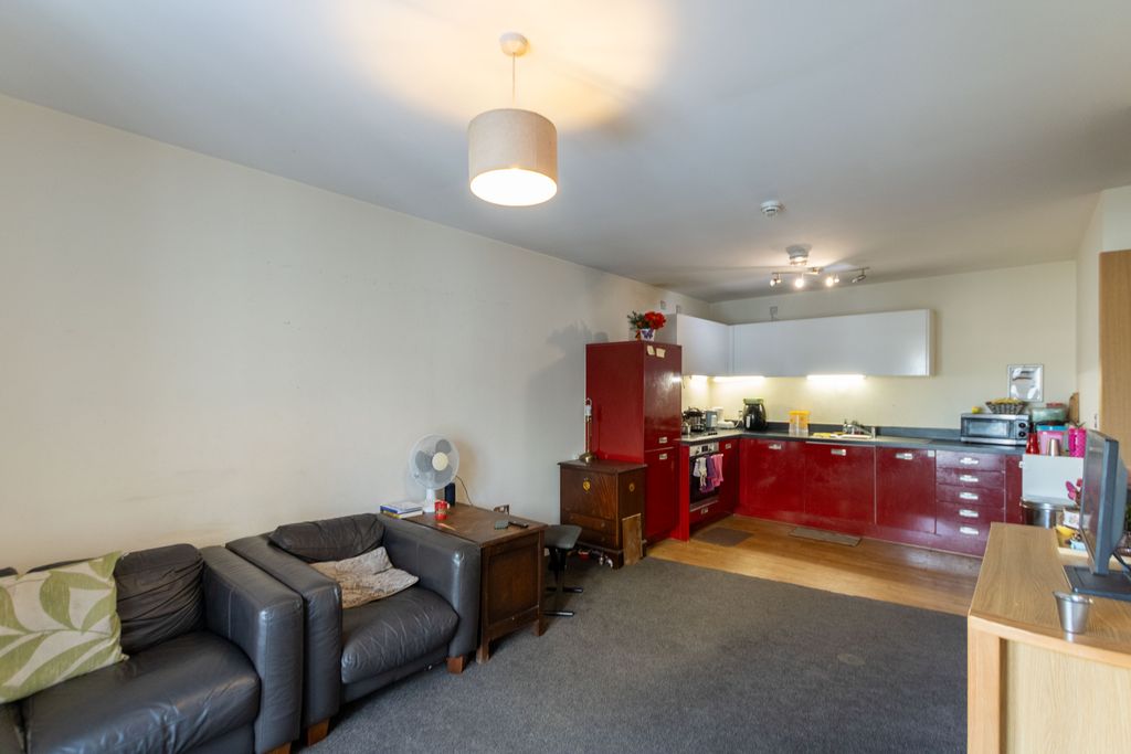 Property photo 3 of 8 Img_7383_1