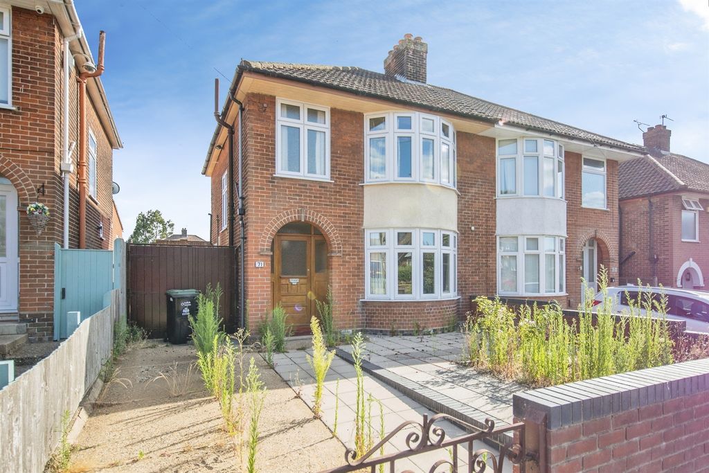 Property photo 1 of 13