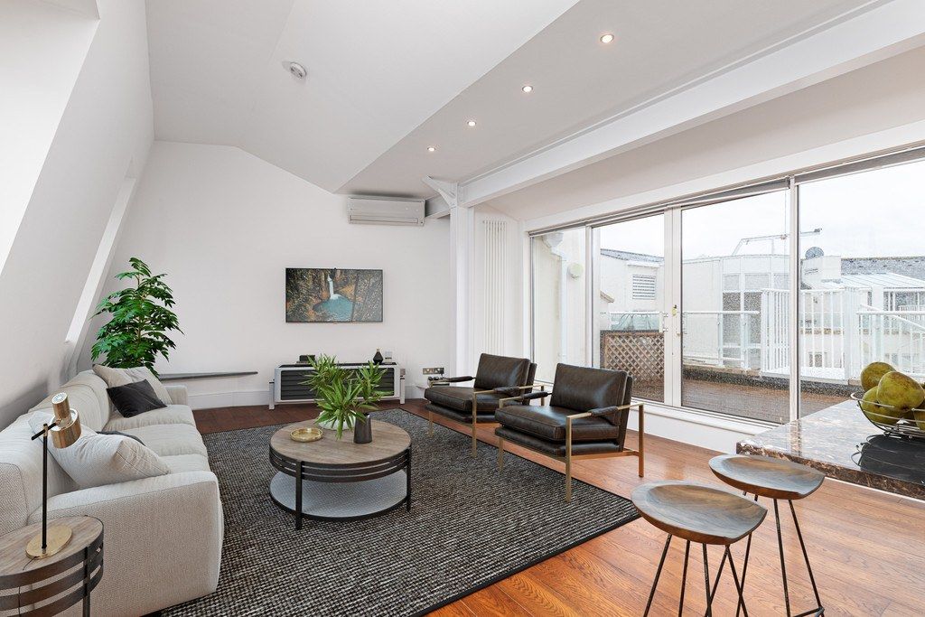 Property photo 2 of 13 Gallery