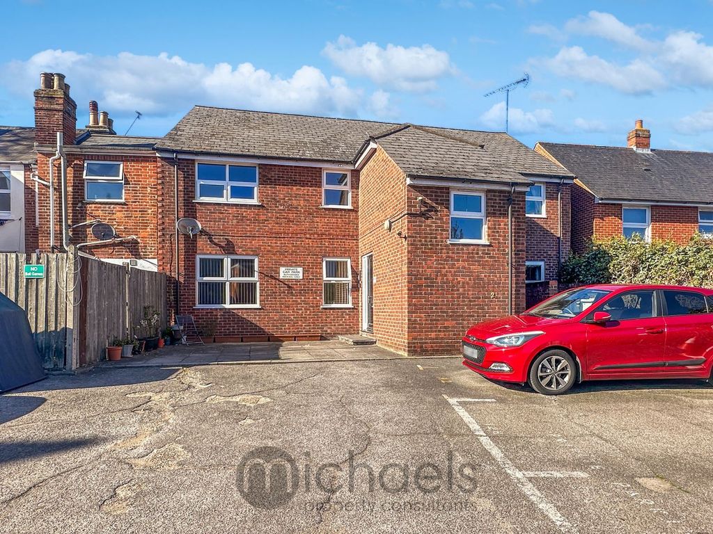 Property photo 1 of 10