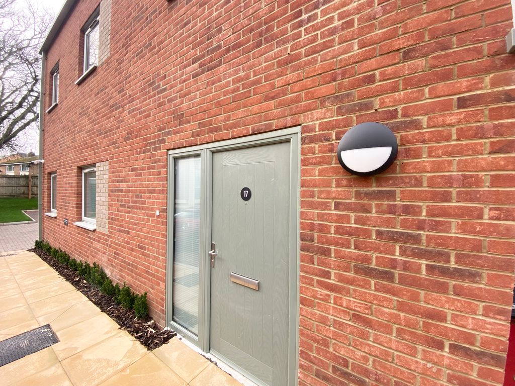 Property photo 1 of 11