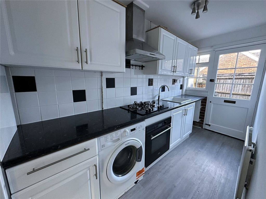 Property photo 3 of 9 Picture No. 02