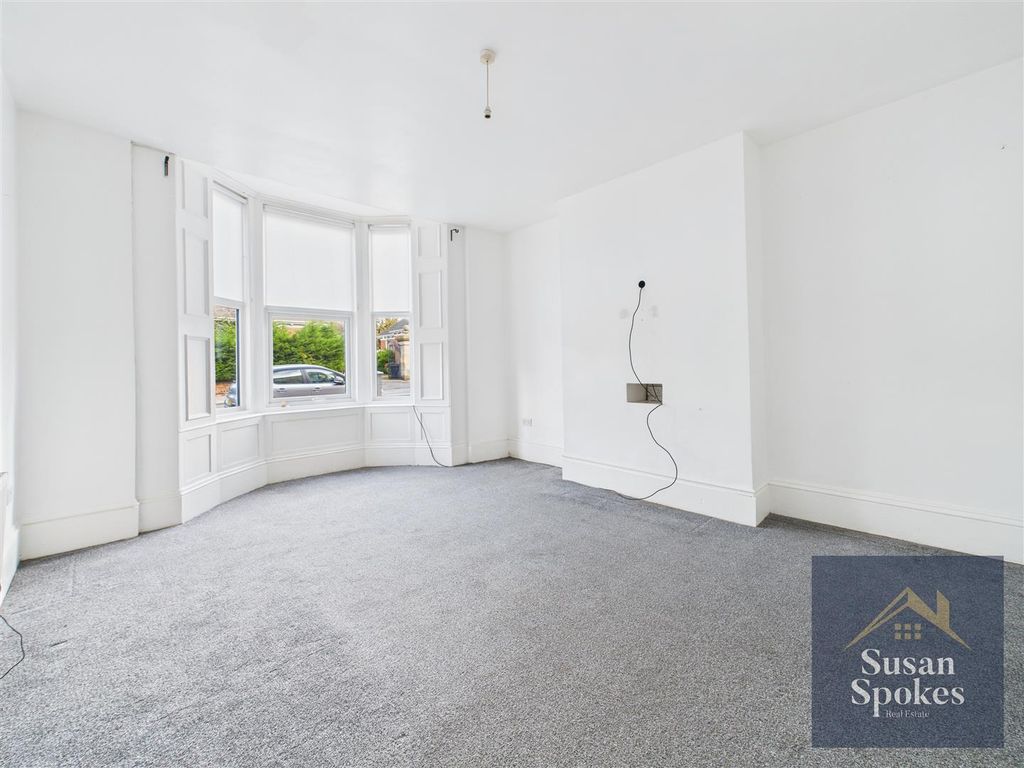 Property photo 2 of 20 Cam01858G0-Pr0197-Still001.Jpg