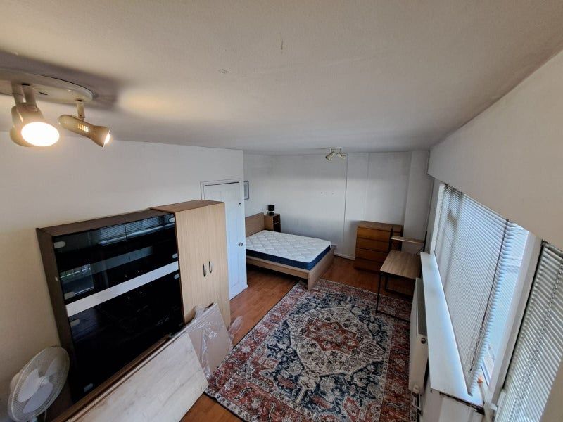 Property photo 3 of 5