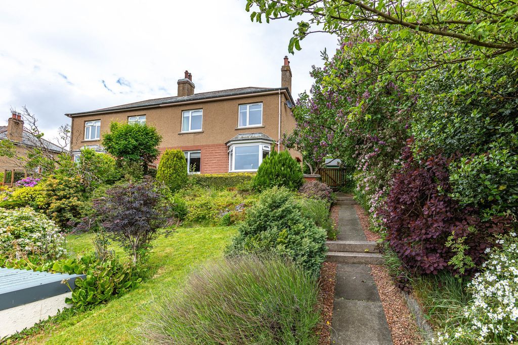 Property photo 1 of 37 Dunvorist, 5 Glenfield Terrace, Galashiels