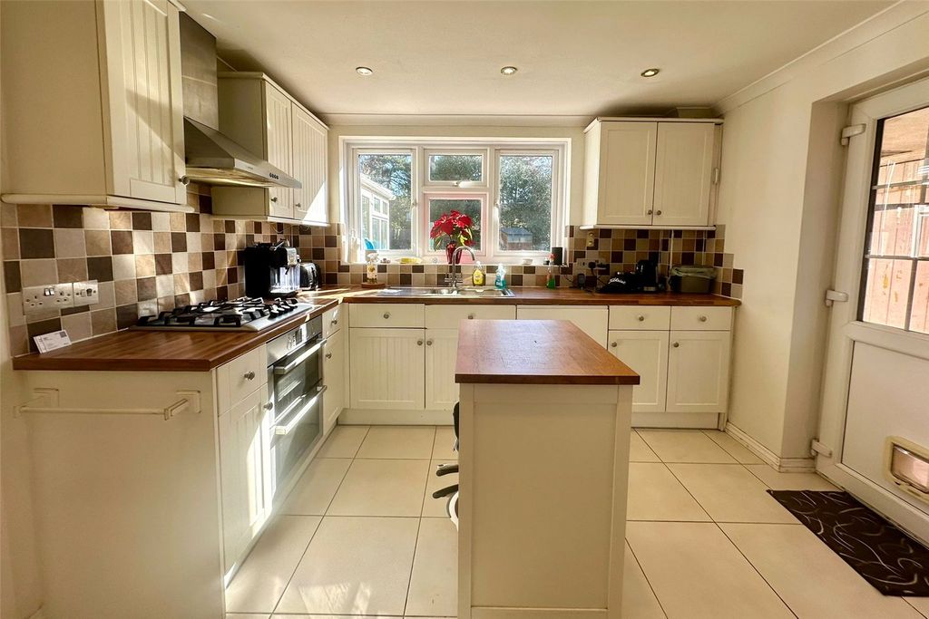 Property photo 3 of 12 Picture No. 15