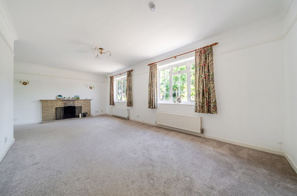 Property photo 2 of 25 1463444-16-6A0Ef4...