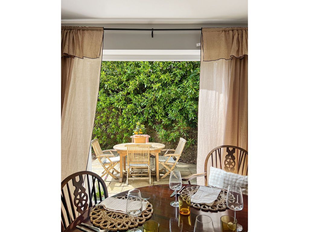 Property photo 2 of 22