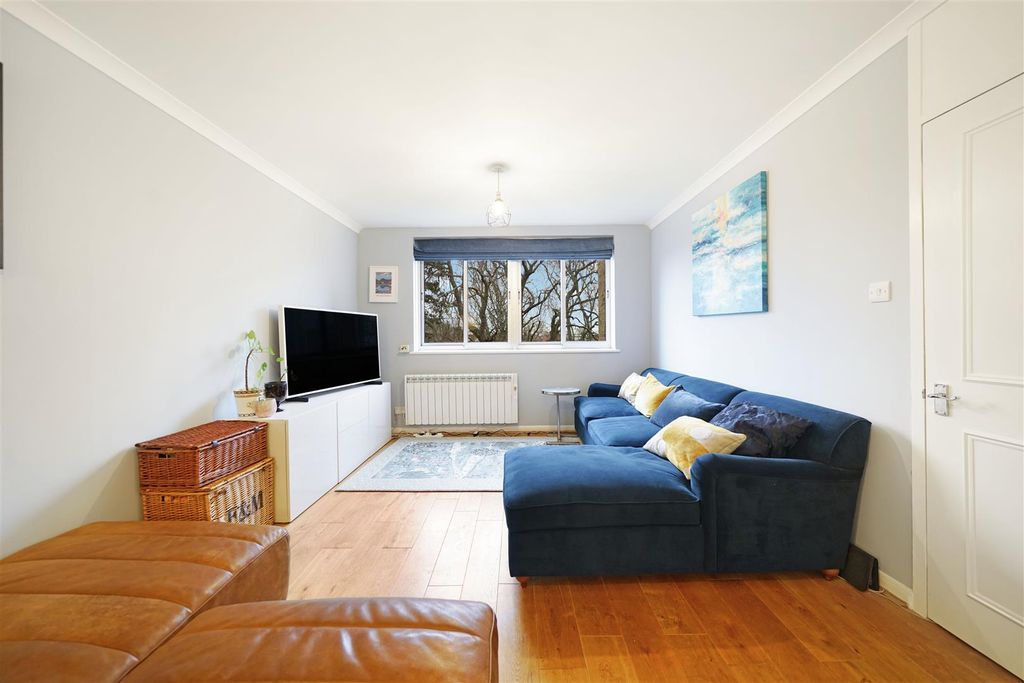 Property photo 3 of 23 Lane End