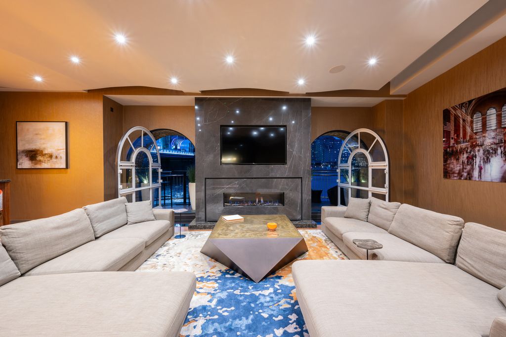 Property photo 3 of 36