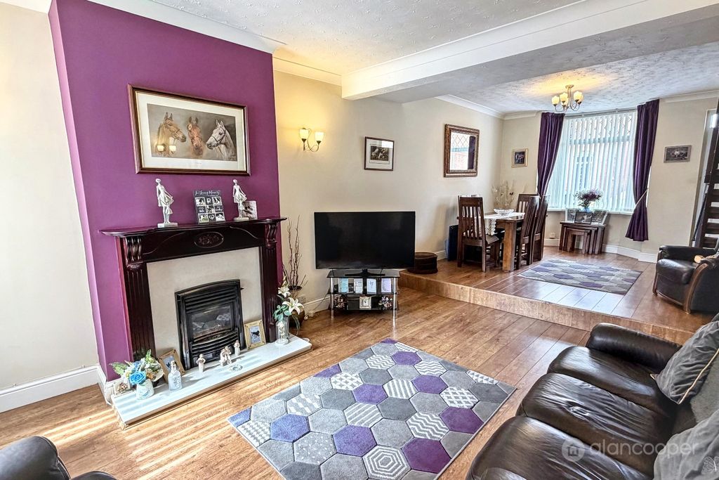 Property photo 3 of 16 5000563