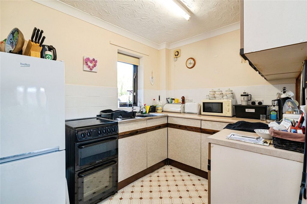 Property photo 2 of 13 Kitchen