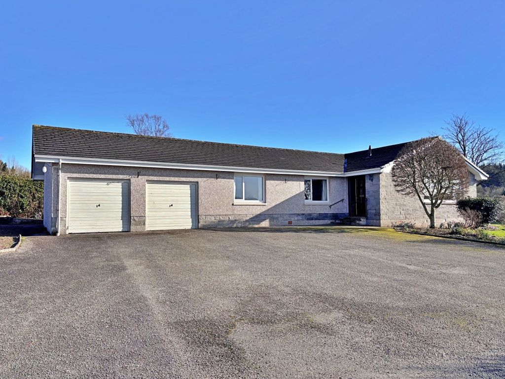 Property photo 2 of 33