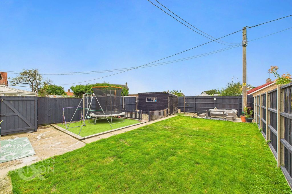 Property photo 1 of 30