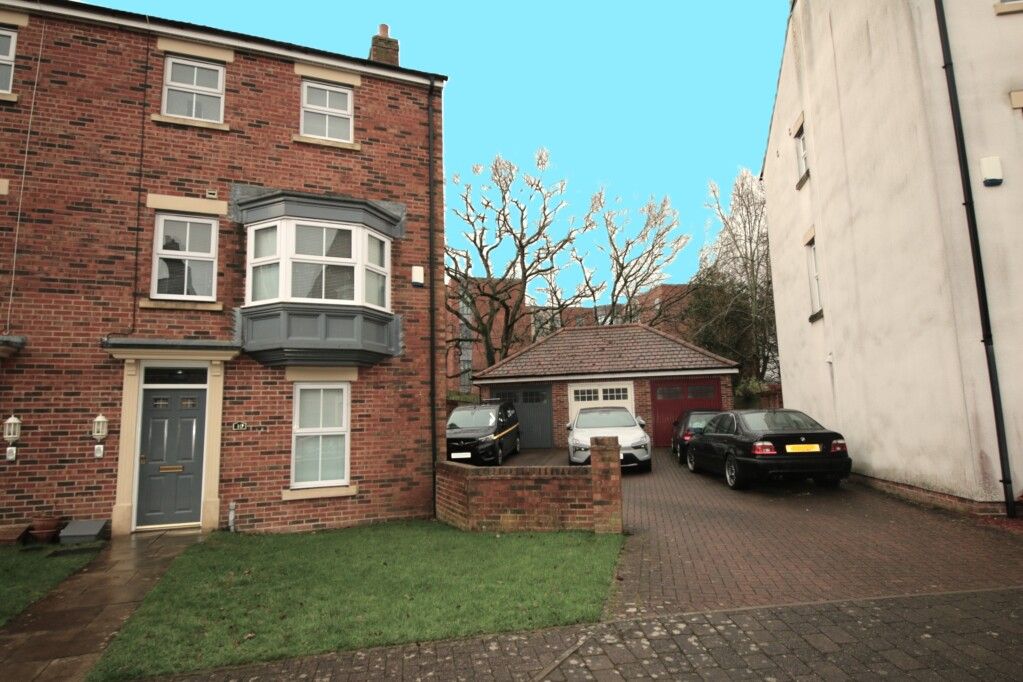 Property photo 1 of 15 Picture No. 14