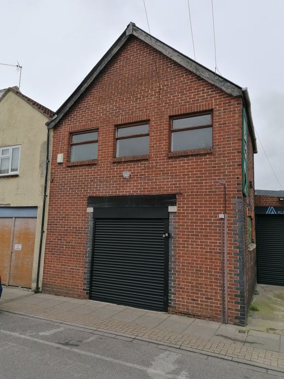 Property photo 2 of 12