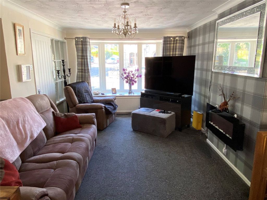 Property photo 3 of 10 Picture No. 19