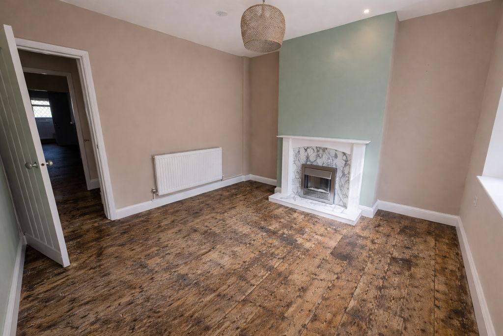 Property photo 2 of 10 Living Room