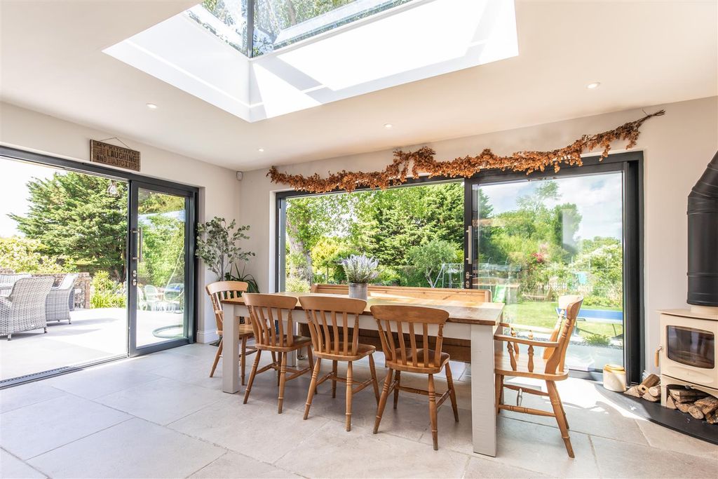 Property photo 2 of 48 Sundown120.Jpg