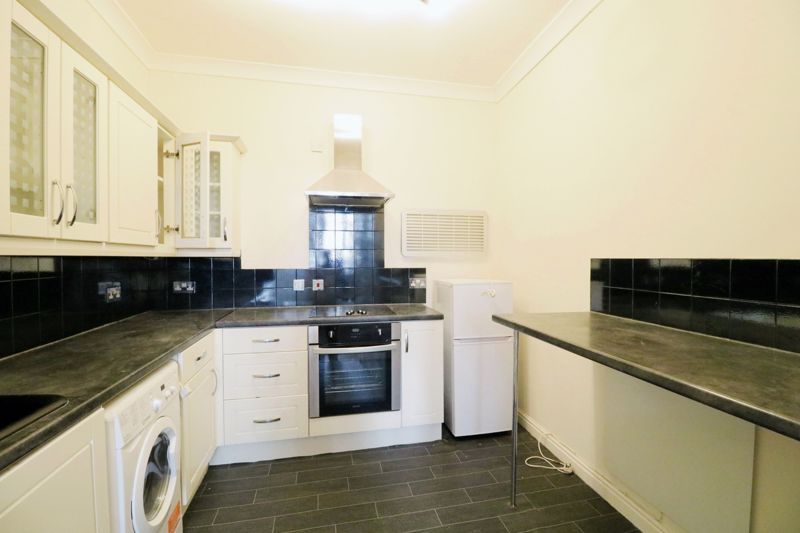 Property photo 3 of 6 Photo 6