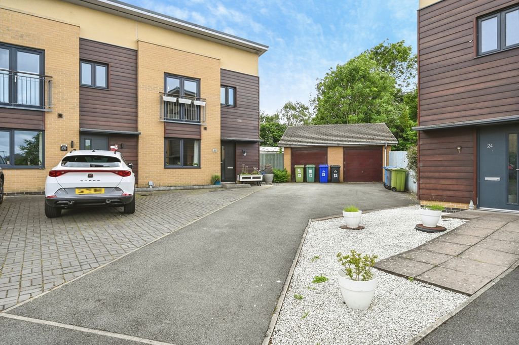 Property photo 1 of 29 Pbox-Img.Jpg