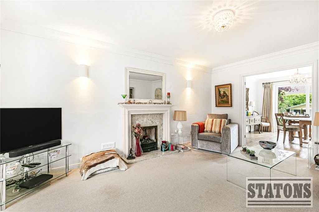 Property photo 3 of 16 Picture No. 37