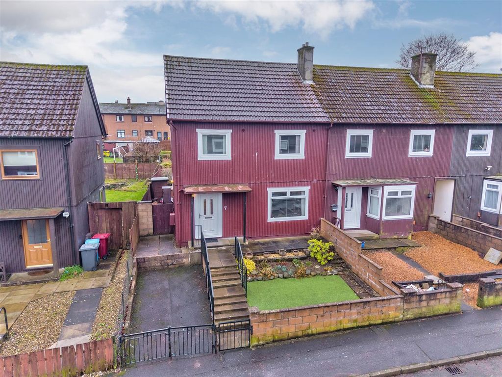 Property photo 1 of 17 18 Helmsdale Crescent Dundee-2.Jpg