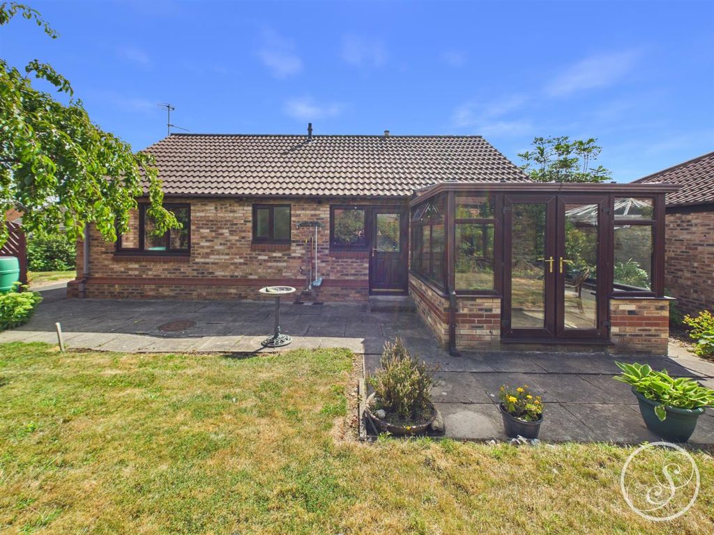 Property photo 2 of 25 External