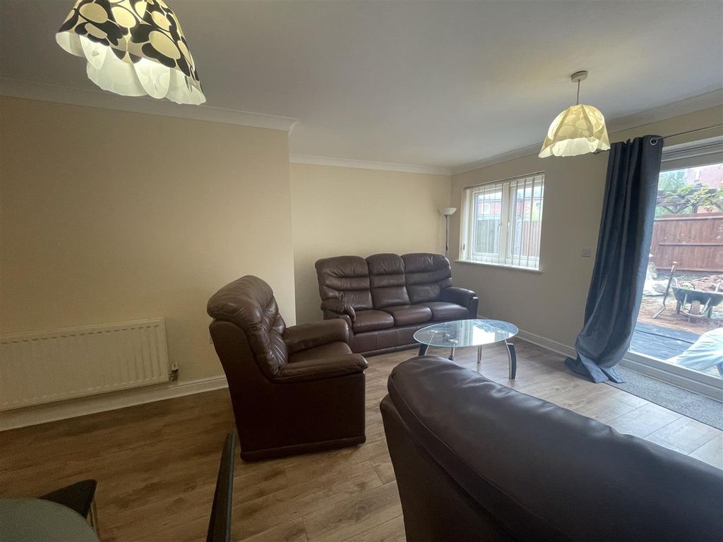 Property photo 1 of 12 Picture No. 03