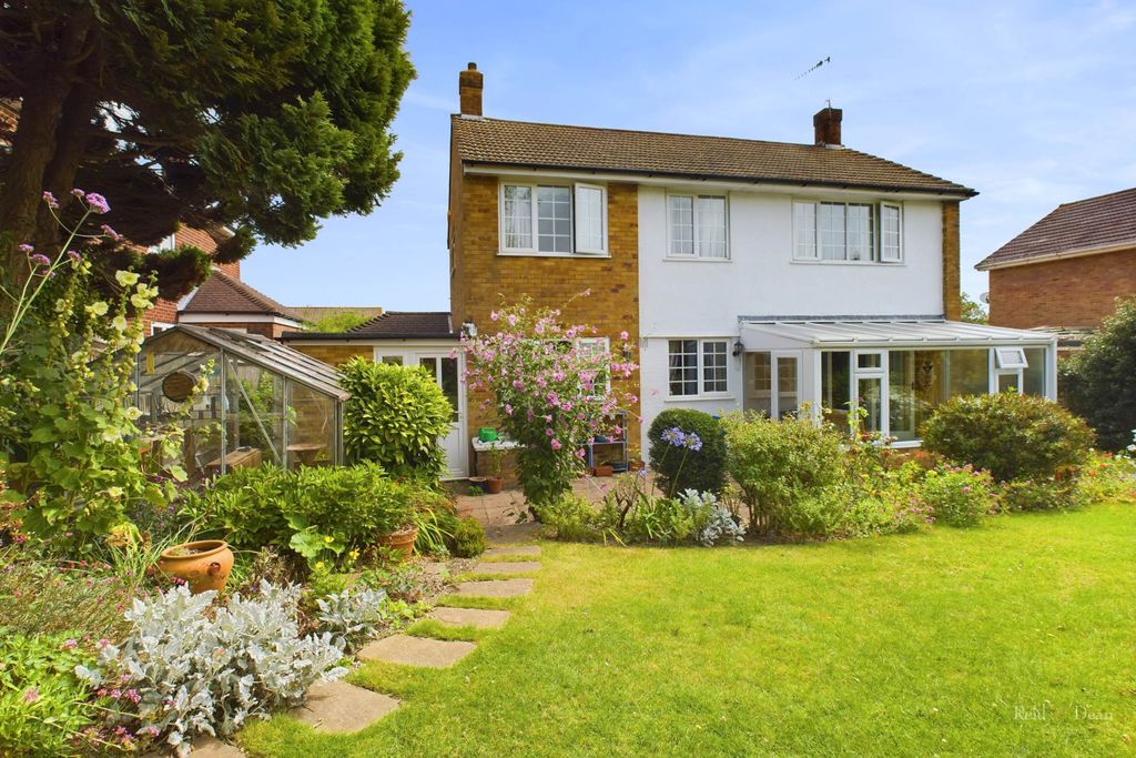 Property photo 1 of 24