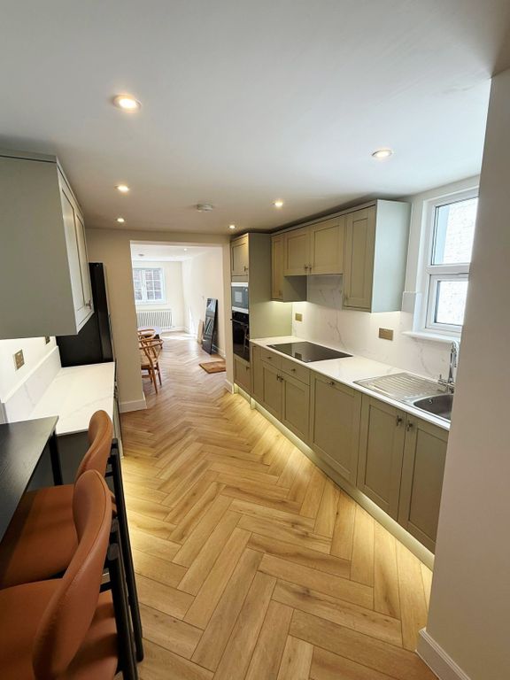 Property photo 1 of 12 Nelsons Are Proud To Present This Newly Refurbished Ground Floor Flat With A Garden, Offering Two Well-Proportioned Double Bedrooms And Two Modern Bathrooms, Making It Ideal For Professionals, Couples, Or Small Families.