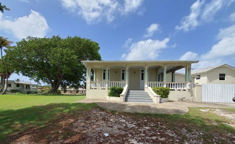 Property photo 1 of 27