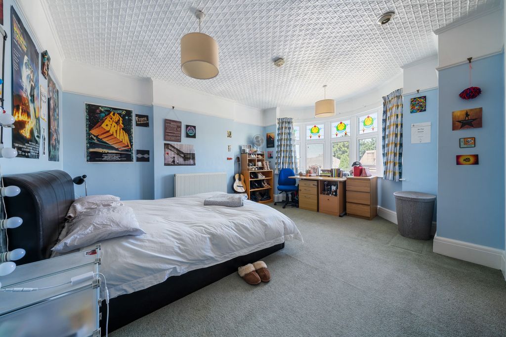 Additional image 10 of 6 bed detached house for salePenshurst Gardens, Edgware HA8